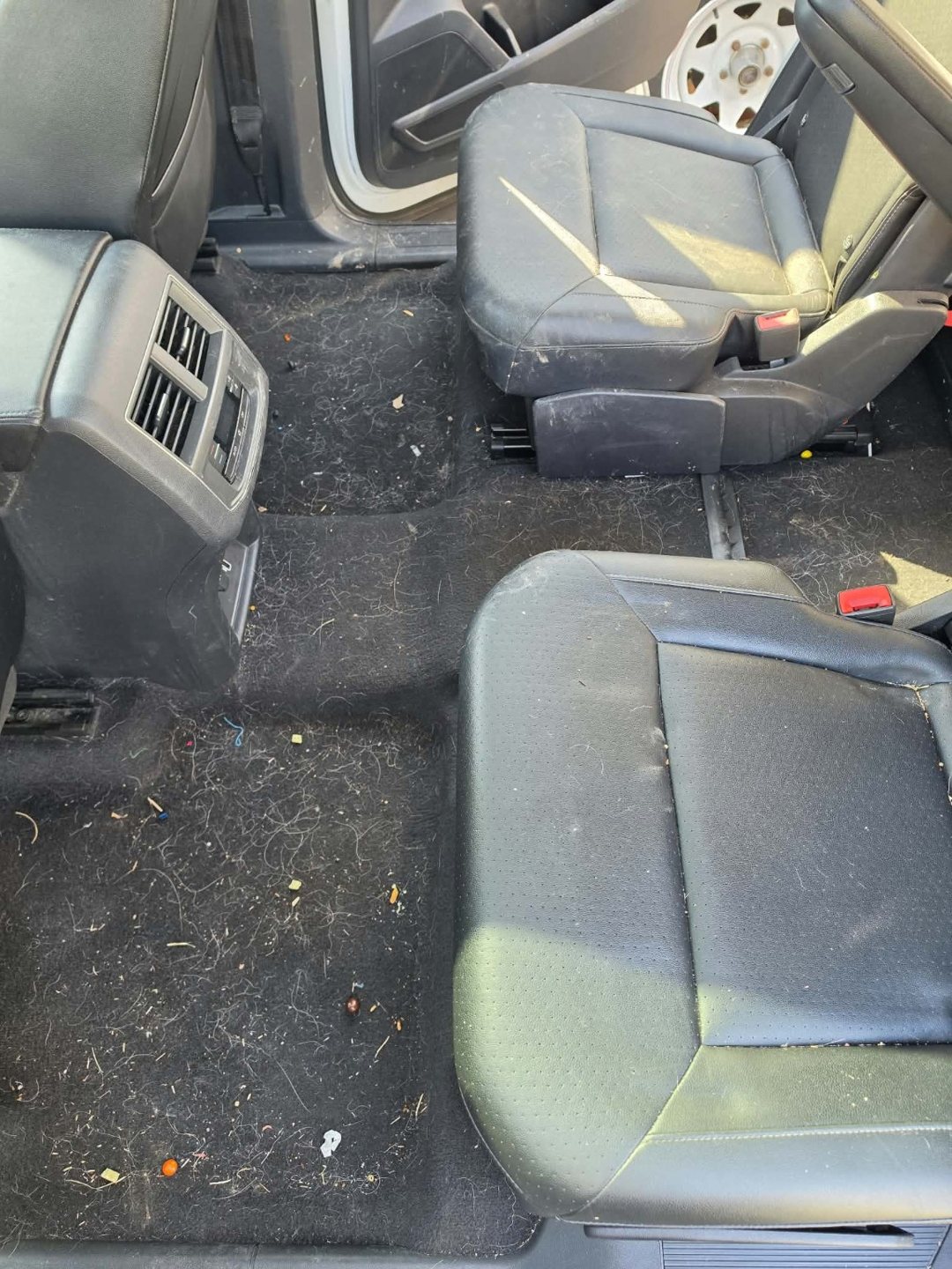 Volkswagen Atlas second row before interior restoration